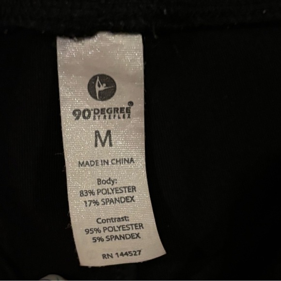 Black Flare Leggings with Slit at Bottom - Picture 2 of 3